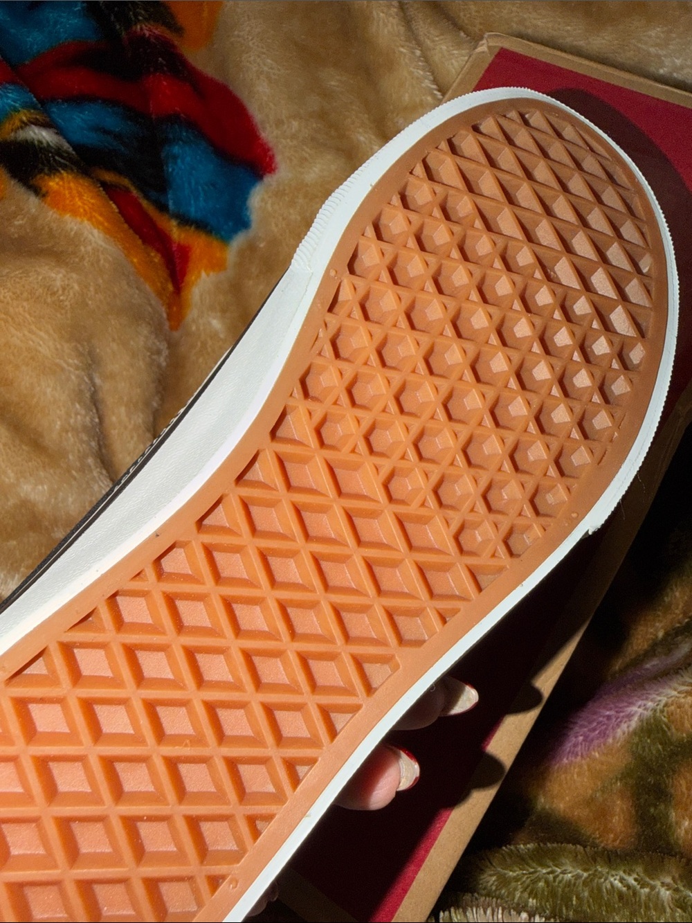 Vans Old Skool Shoe
Lifestyle, Classic Icon, Suede/Canvas - Picture 10 of 12